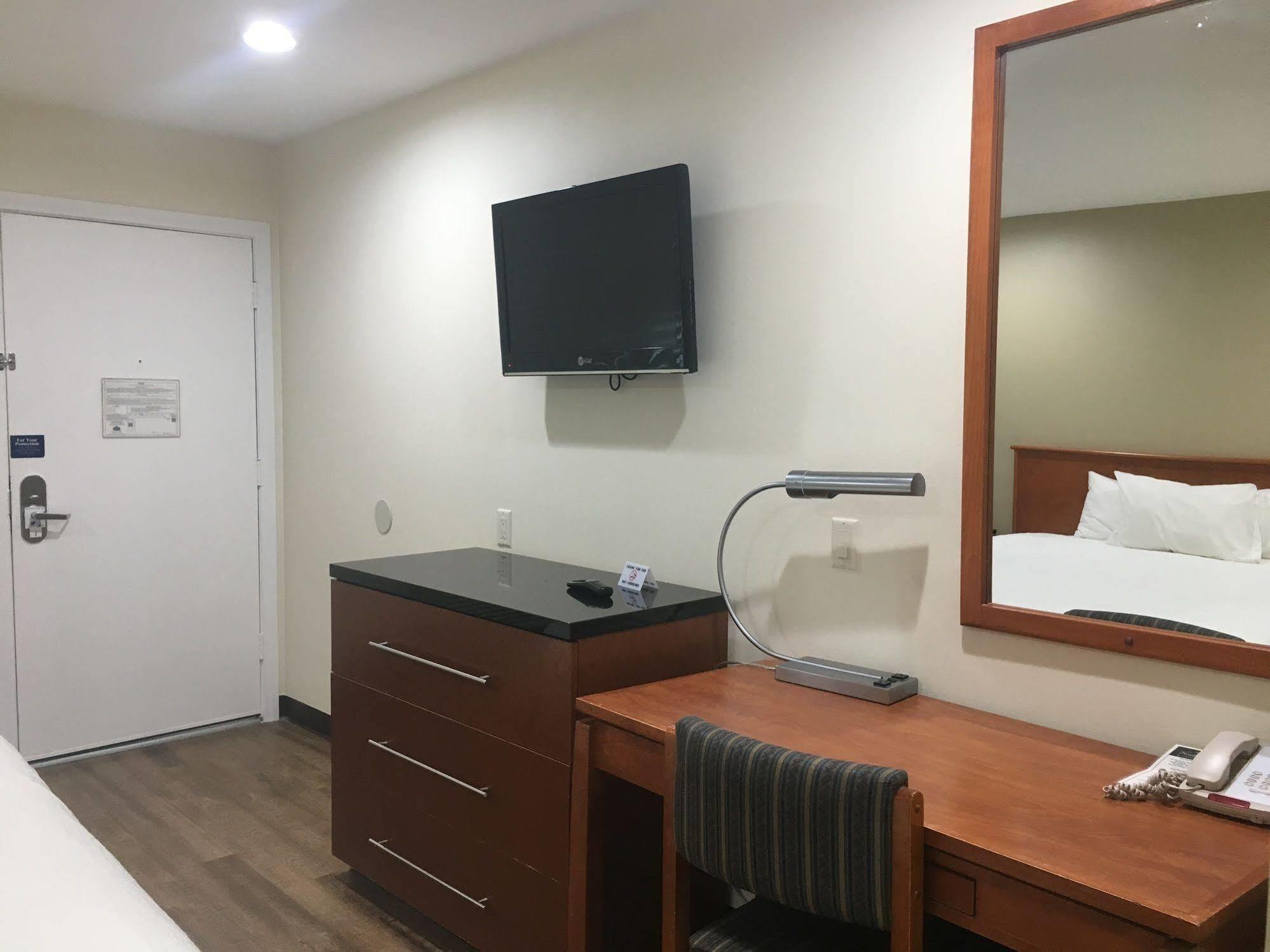 Simply Home Inn & Suites - Riverside Dış mekan fotoğraf